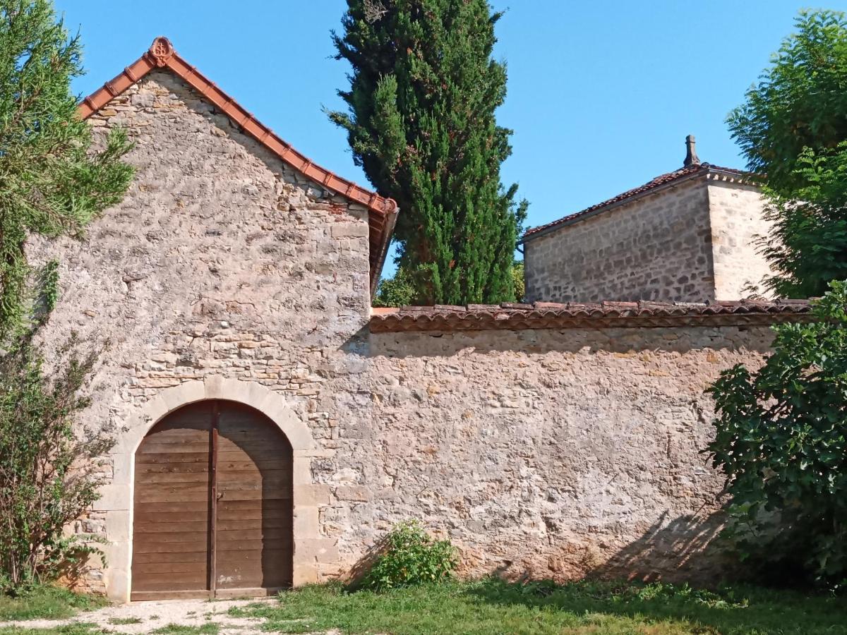 Les Granges De L Abbaye Acomodação com café da manhã Ginals Exterior foto